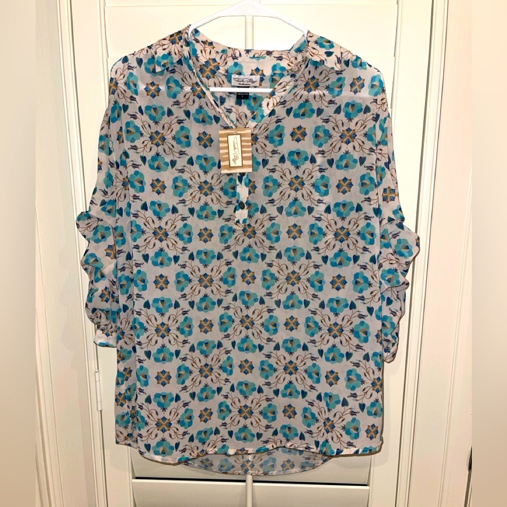 Tasha Polizzi 3/4 sleeve ruffled sleeve top